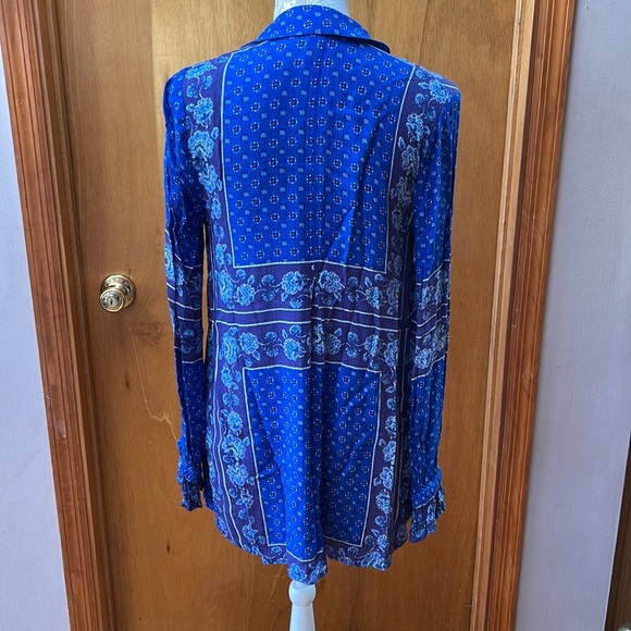 Free People bandana print tunic. Size XS - Picture 4 of 5